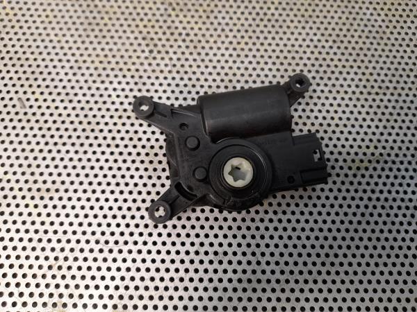 Motor del compuerta de la calefacción VOLKSWAGEN Golf VII (5G1, BQ1, BE1, BE2) Imagem-6