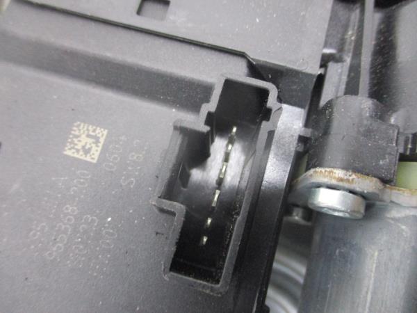 Elevador vidros frente direito RENAULT Fluence (L30_) Imagem-5