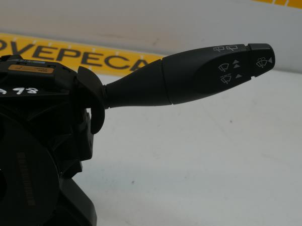 Conjunto / manetes de luzes e limpa vidros FORD Focus I Carrinha Van (DNW) Imagem-4