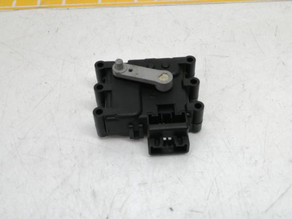 Motor del compuerta de la calefacción MAZDA 6 Station Wagon (GY) Imagem-1