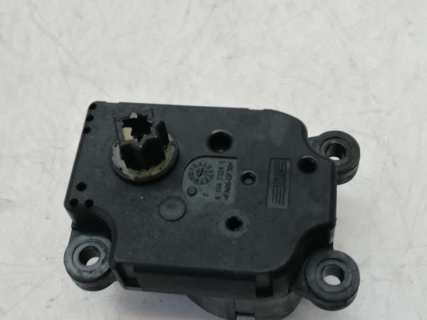 Motor del compuerta de la calefacción FORD Focus II (DA_) Imagem-3