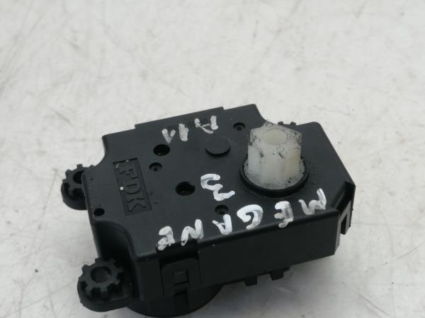 Motor del compuerta de la calefacción RENAULT Megane III (BZ0_) Imagem-3