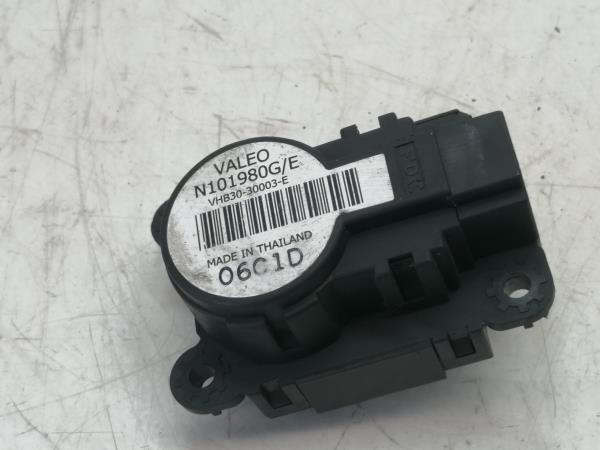 Motor del compuerta de la calefacción RENAULT Megane III (BZ0_) Imagem-1