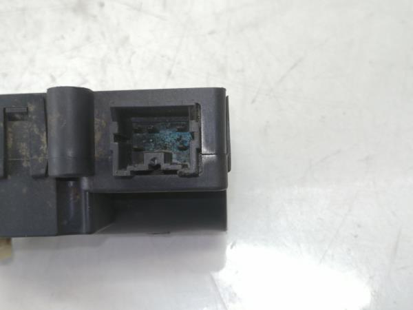 Motor del compuerta de la calefacción VOLVO V40 Combi (VW) Imagem-1