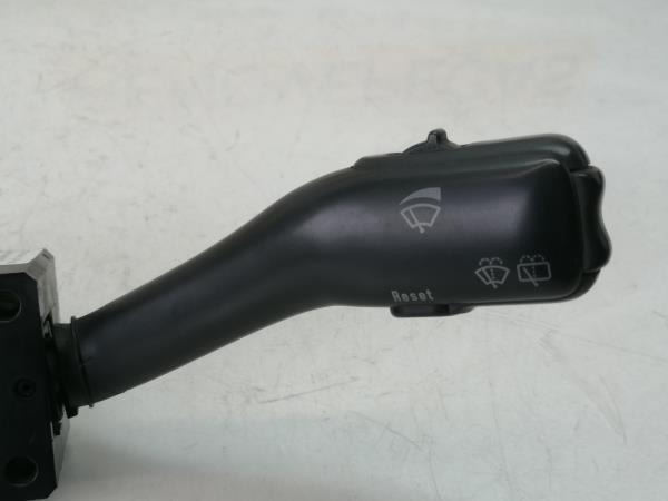 Conjunto / manetes de luzes e limpa vidros SKODA Fabia I Hatchback (6Y2) Imagem-1