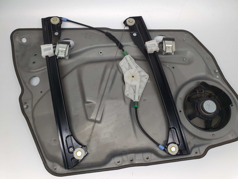 Elevador vidros frente direito MERCEDES-BENZ Classe A (W169) Imagem-2