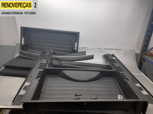 Quartela / Forra Mala AUDI Q7 (4L)