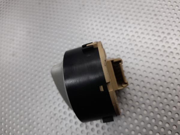 Interruptor / Botao SKODA Fabia I Break (6Y5) Imagem-2