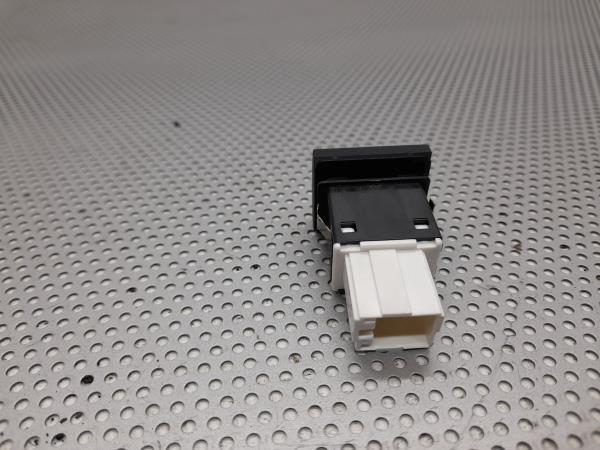 Interruptor / Botao AUDI A3 (8P1) Imagem-1