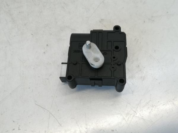 Motor del compuerta de la calefacción TOYOTA Corolla Hatchback (_E12_) Imagem-3