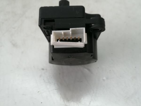 Motor del compuerta de la calefacción MERCEDES-BENZ Classe S (W220) Imagem-2