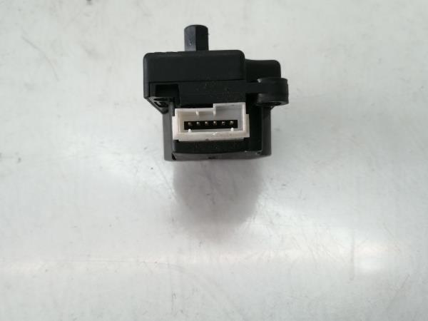 Motor del compuerta de la calefacción MERCEDES-BENZ Classe S (W220) Imagem-2