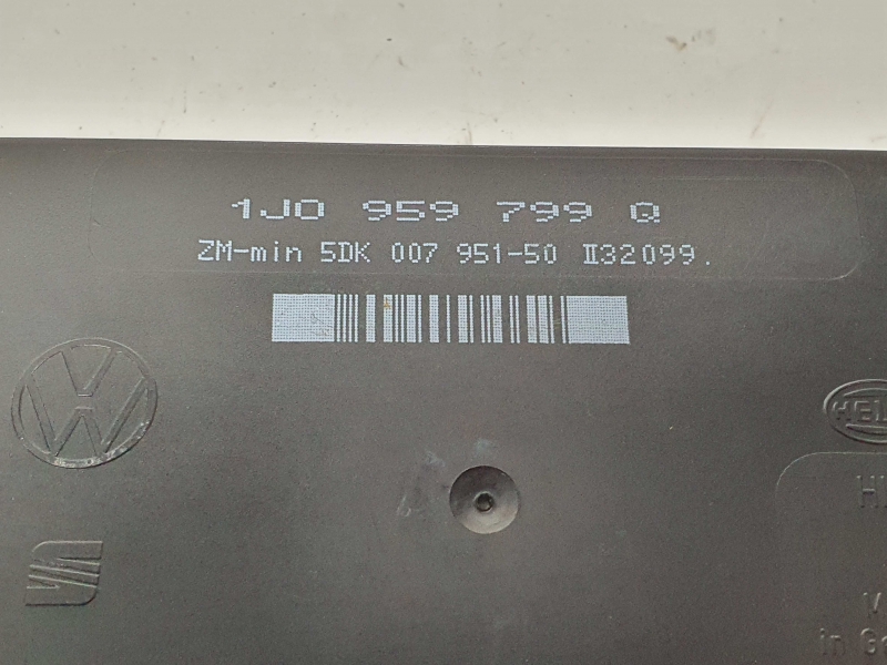 Módulo confort VOLKSWAGEN Golf IV (1J1) Imagem-1