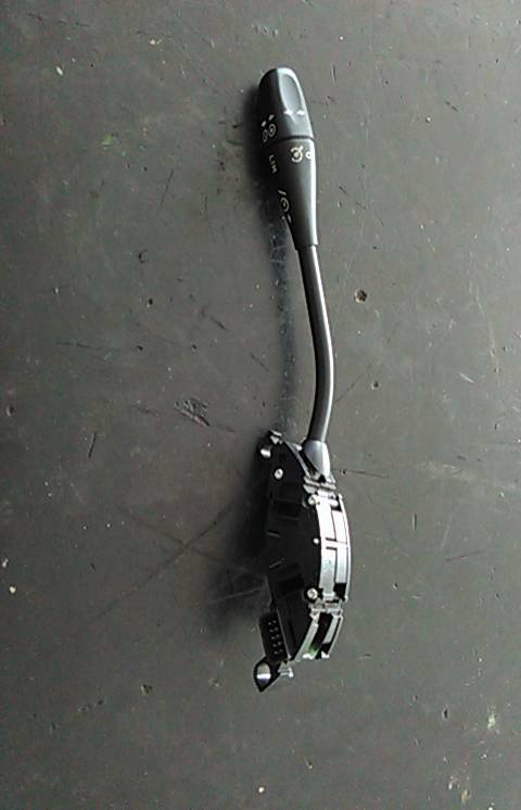 Conjunto / manetes de luzes e limpa vidros MERCEDES-BENZ Classe A (W169)