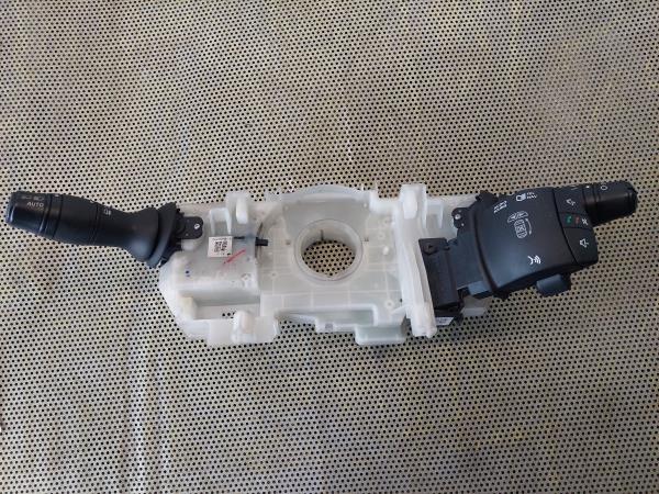 Conjunto / manetes de luzes e limpa vidros RENAULT Megane III Grandtour (KZ0/1) Imagem-1