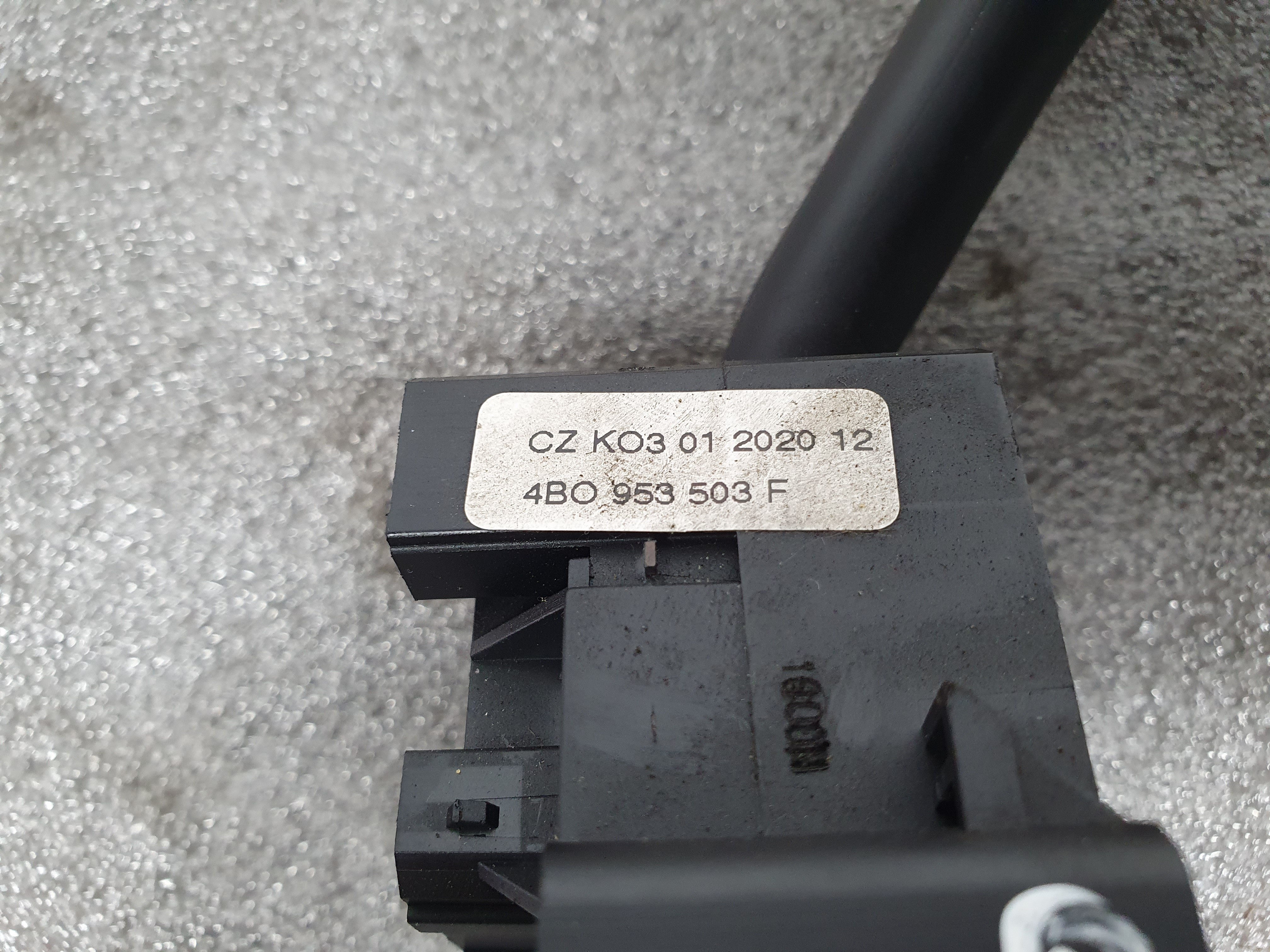 Conjunto / manetes de luzes e limpa vidros VOLKSWAGEN Golf IV (1J1) Imagem-2