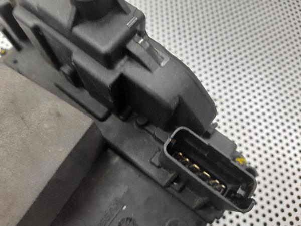 Fechadura / fecho porta trás direito RENAULT Clio III Grandtour (KR0/1_) Imagem-5 Fechadura / fecho porta trás direito RENAULT Clio III Grandtour (KR0/1_) Imagem-5