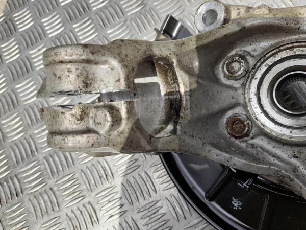 Manga de eixo frente direita VOLKSWAGEN Passat (3C2) Imagem-4