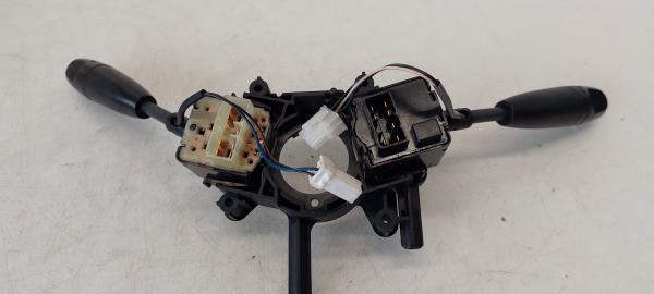 Conjunto / manetes de luzes e limpa vidros CHEVROLET Matiz (M200, M250) Imagem-3 Conjunto / manetes de luzes e limpa vidros CHEVROLET Matiz (M200, M250) Imagem-3