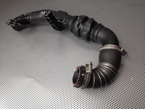 Tubo do intercooler FORD Kuga II (DM2) Imagem-1