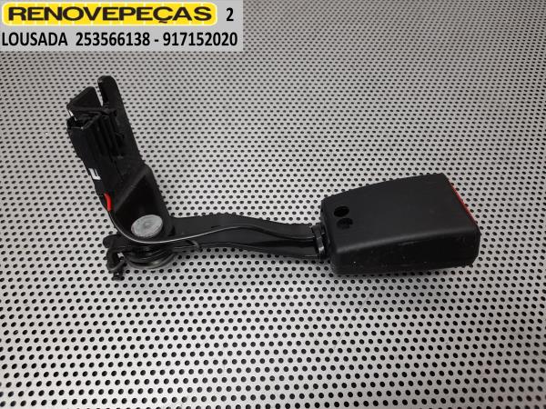 Hebilla de cinturón trasero izquierdo FORD Kuga II (DM2)