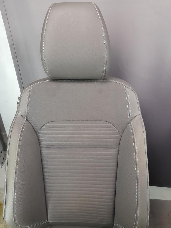 Conjunto de bancos FORD Kuga II (DM2) Imagem-2