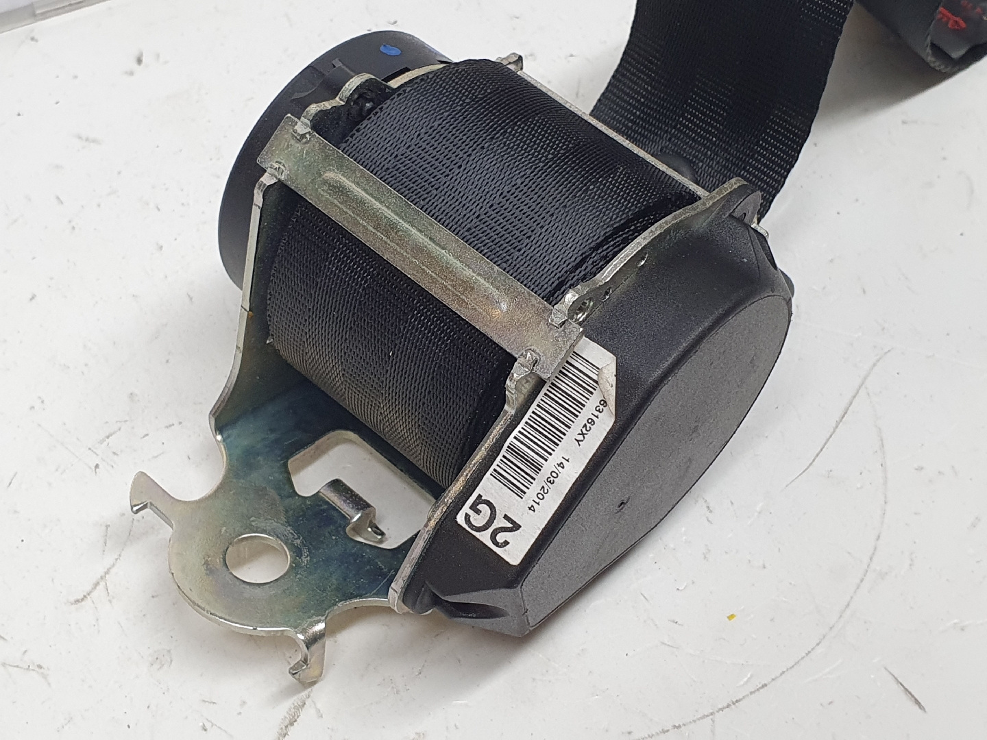 Left rear seatbelt PEUGEOT 208 Imagem-1