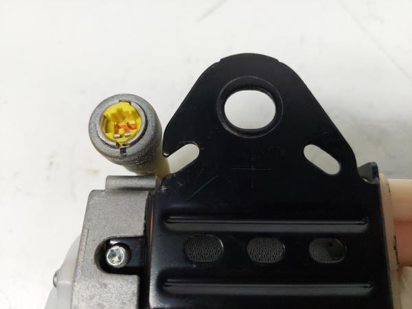 Left rear seatbelt TOYOTA Corolla Verso (ZER_, ZZE12_, R1_) Imagem-1