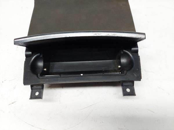 Ashtray AUDI A3 (8P1) Imagem-1