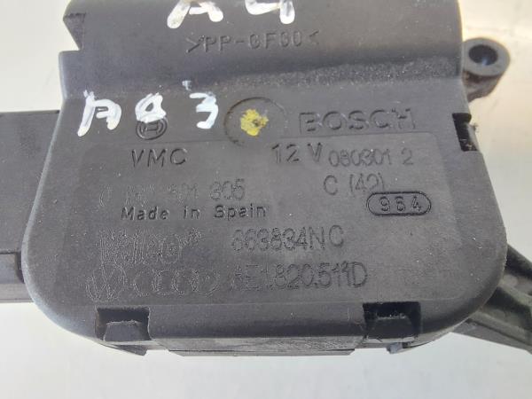 Motor del compuerta de la calefacción AUDI A4 (8E2, B6) Imagem-1