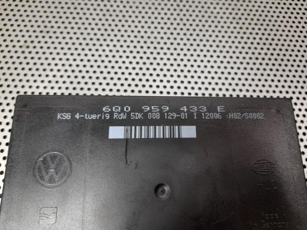 Módulo confort VOLKSWAGEN Polo (9N) Imagem-4