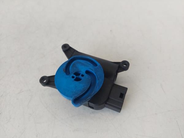 Motor del compuerta de la calefacción AUDI A4 (8E2, B6) Imagem-1