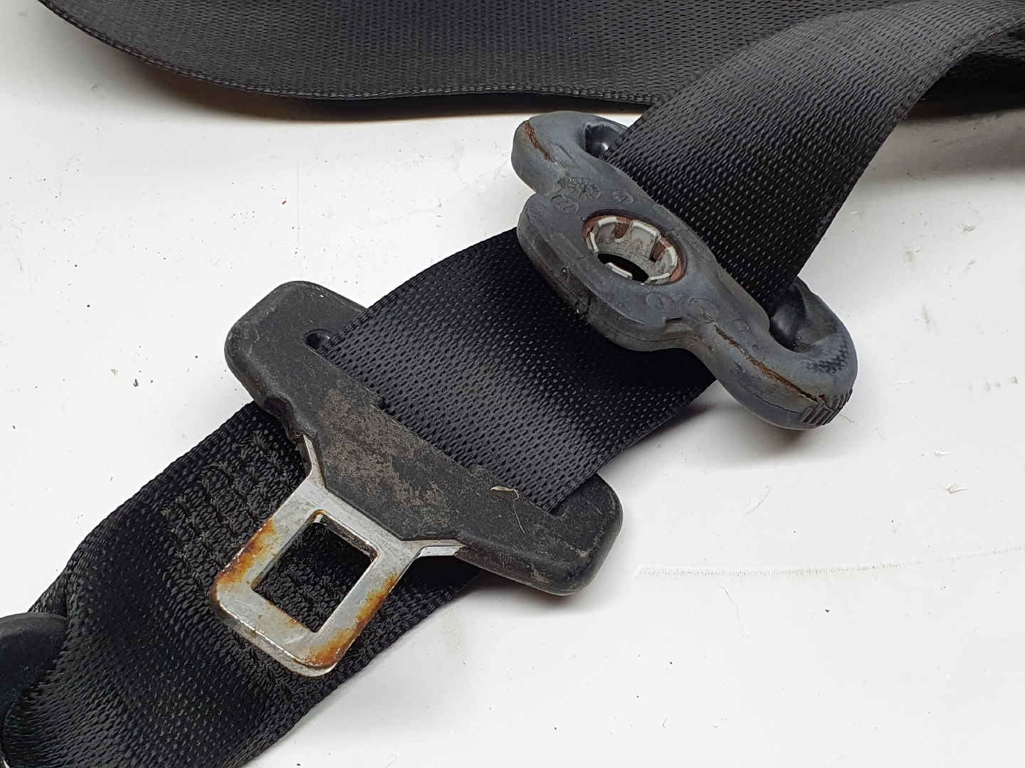 Cinturón delantero izquierdo MERCEDES-BENZ Classe A (W169) Imagem-1