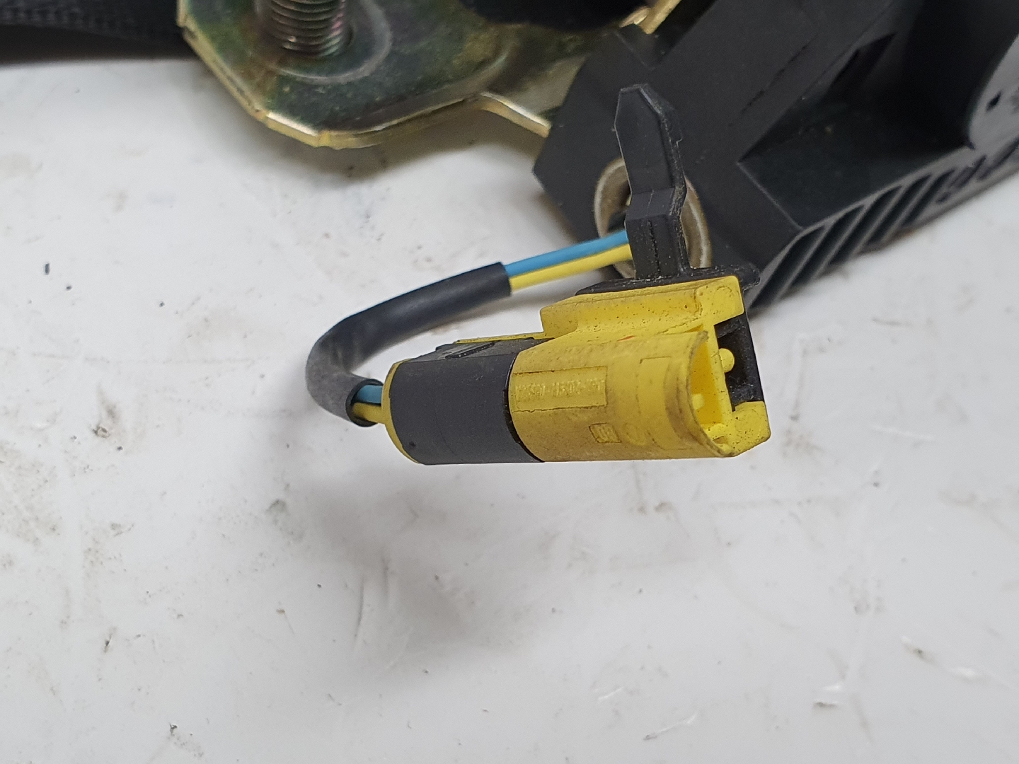 Right rear seatbelt MERCEDES-BENZ Classe M (W163) Imagem-2