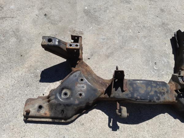 Subchasis delantero DAEWOO Tacuma Imagem-1