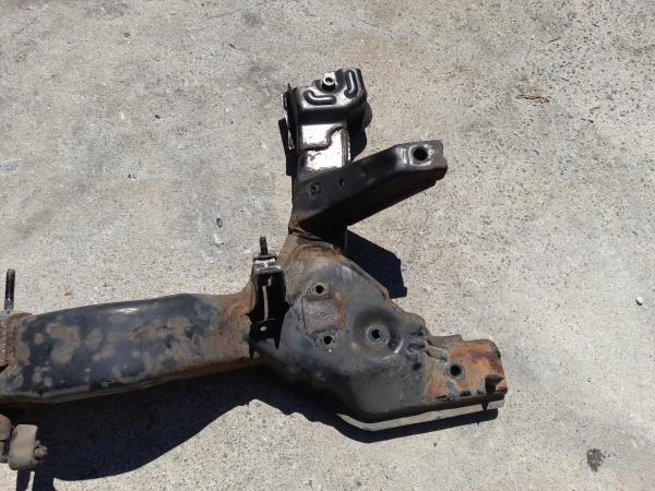 Subchasis delantero DAEWOO Tacuma Imagem-2