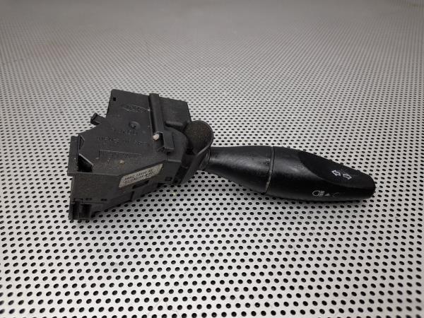 Conjunto / manetes de luzes e limpa vidros FORD Focus I Carrinha Van (DNW) Imagem-1