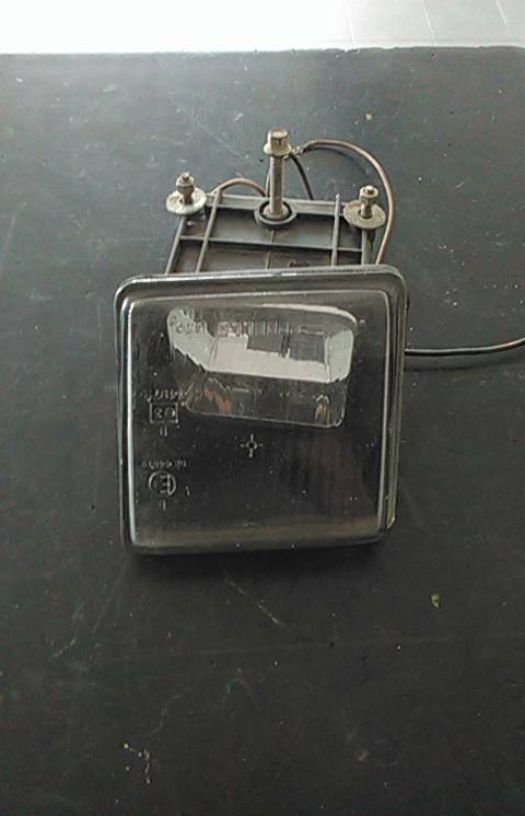 Farol nevoeiro frente direito FIAT Uno (146_)