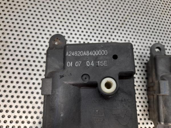 Motor del compuerta de la calefacción RENAULT Laguna III (BT0/1) Imagem-3