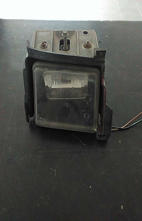 Farol nevoeiro frente esquerdo FIAT Uno (146_)