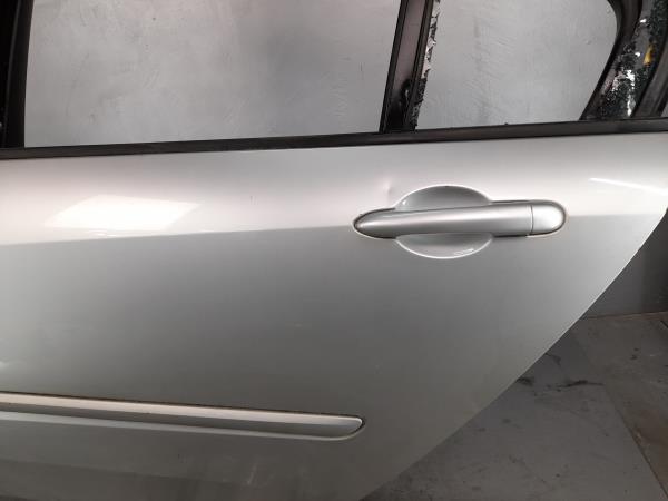 Porta trás esquerda RENAULT Laguna III (BT0/1) Imagem-2 Porta trás esquerda RENAULT Laguna III (BT0/1) Imagem-2