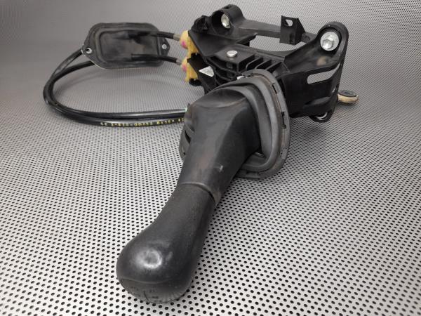 Seletor caixa velocidades TOYOTA Yaris (_P9_) Imagem-1