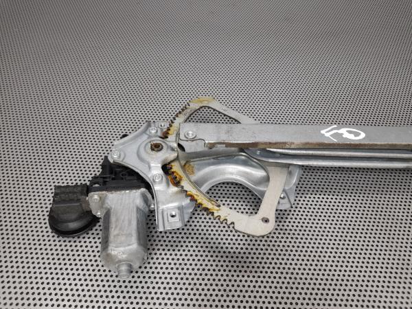 Elevador vidros frente direito TOYOTA Yaris (_P9_) Imagem-1