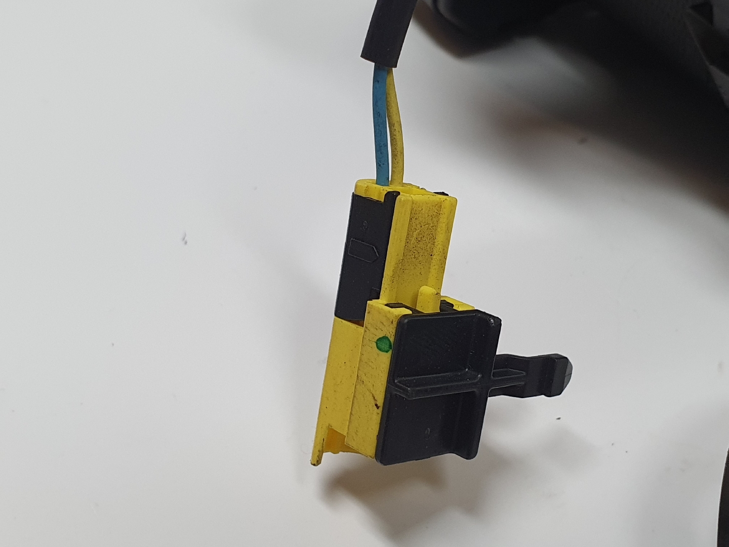 Left rear seatbelt MERCEDES-BENZ Classe M (W163) Imagem-4