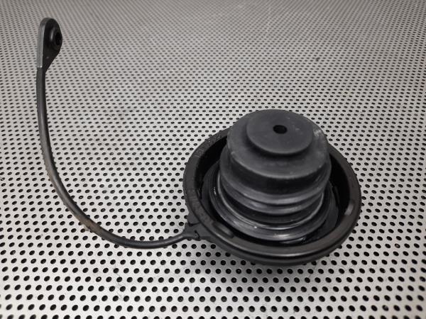 Tampa depósito combustível OPEL Astra H Caravan (L35) Imagem-3