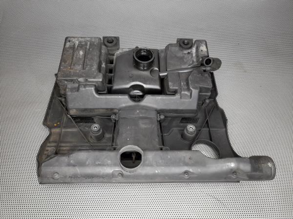 Cobertura del motor VOLKSWAGEN Polo (6N) Imagem-2