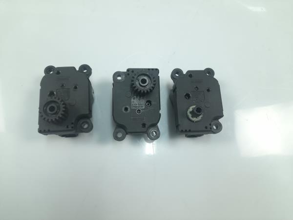 Motor del compuerta de la calefacción CITROËN C4 I (LC_)