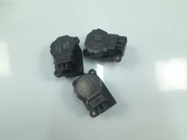 Motor del compuerta de la calefacción CITROËN C4 I (LC_) Imagem-1