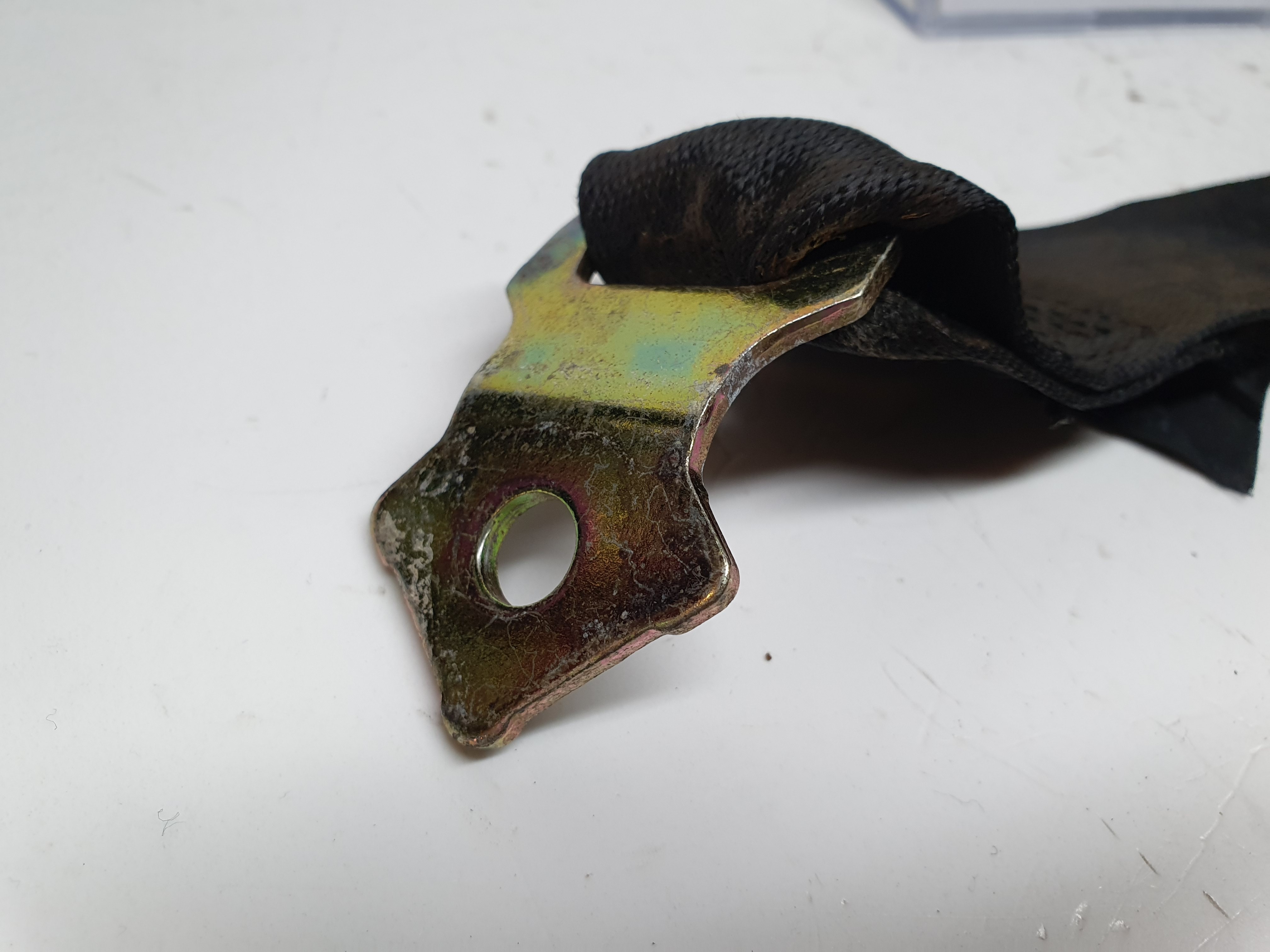 Right rear seatbelt BMW 3 (E46) Imagem-1