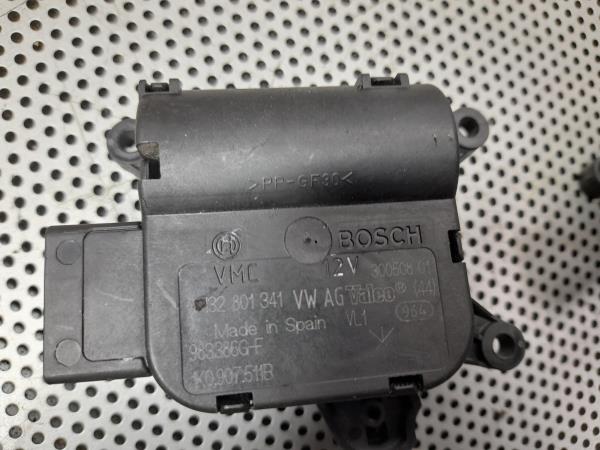 Motor del compuerta de la calefacción SEAT Leon (1P1) Imagem-6